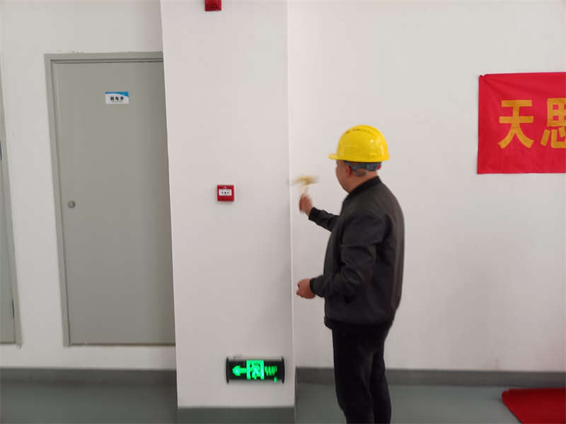 <a href=http://m.wgychina.com/gccf/ target=_blank class=infotextkey>合肥廠房裝修</a>
