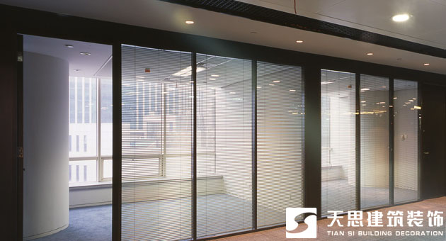 <a href=http://m.wgychina.com/ target=_blank class=infotextkey>合肥辦公室裝修</a>玻璃